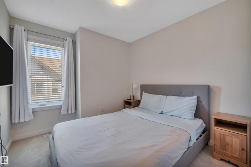122 655 Watt Boulevard, Edmonton, AB - Indoor Photo Showing Bedroom