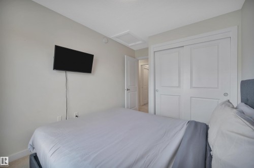 122 655 Watt Boulevard, Edmonton, AB - Indoor Photo Showing Bedroom