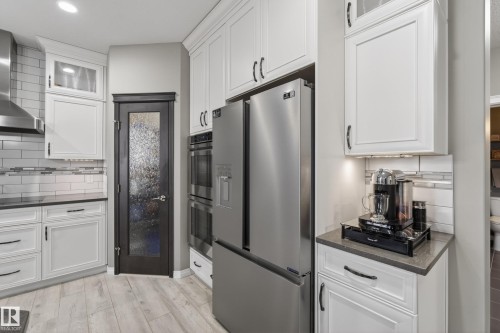 2110 53 Street, Edmonton, AB - Indoor Photo Showing Kitchen