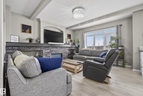 2110 53 Street, Edmonton, AB - Indoor Photo Showing Living Room