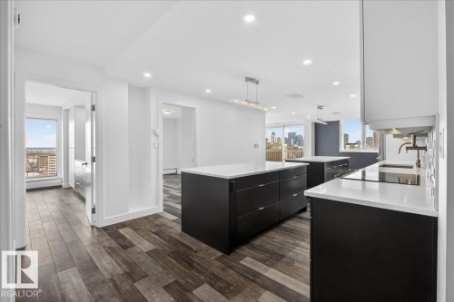 1806 9835 113 Street, Edmonton, AB - Indoor Photo Showing Kitchen With Upgraded Kitchen
