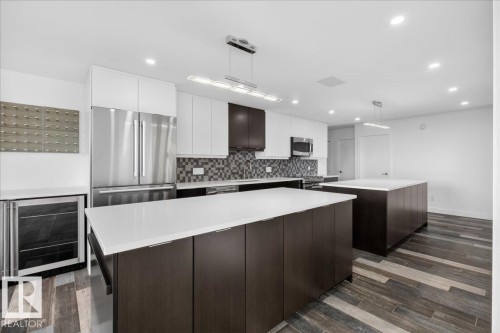 1806 9835 113 Street, Edmonton, AB - Indoor Photo Showing Kitchen With Upgraded Kitchen