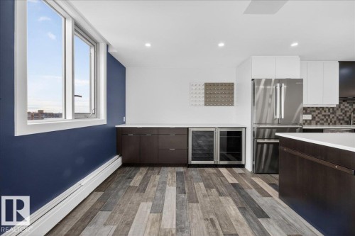 1806 9835 113 Street, Edmonton, AB - Indoor Photo Showing Kitchen With Upgraded Kitchen