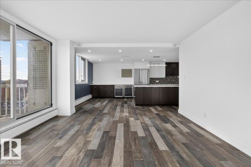 1806 9835 113 Street, Edmonton, AB - Indoor