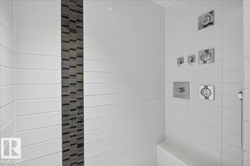 1806 9835 113 Street, Edmonton, AB - Indoor Photo Showing Bathroom