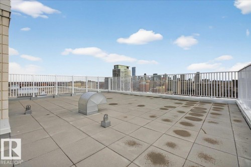 1806 9835 113 Street, Edmonton, AB - Outdoor