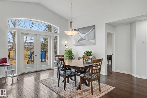 2056 Brennan Crescent, Edmonton, AB - Indoor Photo Showing Dining Room