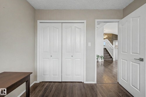 2056 Brennan Crescent, Edmonton, AB - Indoor
