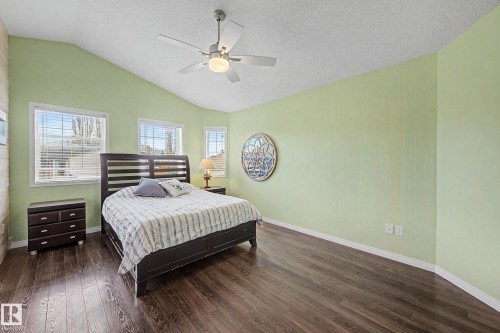 2056 Brennan Crescent, Edmonton, AB - Indoor Photo Showing Bedroom