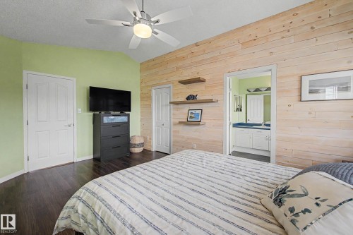 2056 Brennan Crescent, Edmonton, AB - Indoor Photo Showing Bedroom