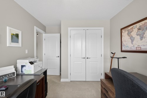 3353 Hilton Crescent, Edmonton, AB - Indoor