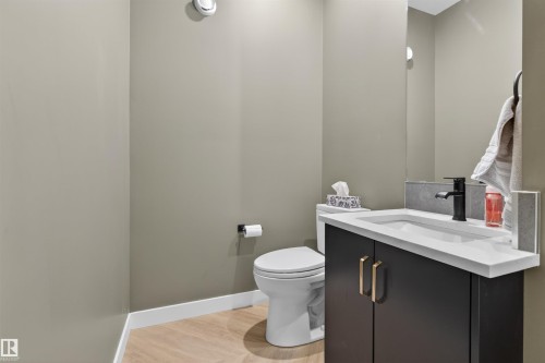 9 Nettle Crescent, St. Albert, AB - Indoor Photo Showing Bathroom