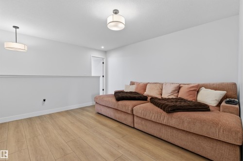 9 Nettle Crescent, St. Albert, AB - Indoor Photo Showing Living Room