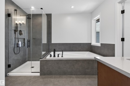 9 Nettle Crescent, St. Albert, AB - Indoor Photo Showing Bathroom