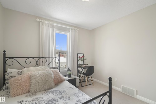 103 Griesbach Road, Edmonton, AB - Indoor Photo Showing Bedroom