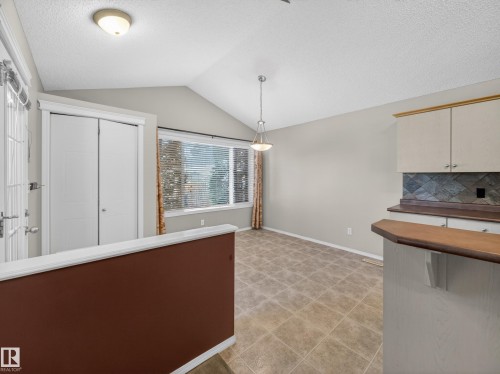 7912 10 Avenue, Edmonton, AB - Indoor Photo Showing Other Room