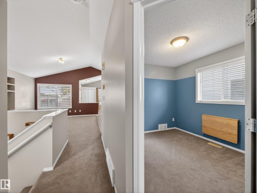 7912 10 Avenue, Edmonton, AB - Indoor Photo Showing Other Room