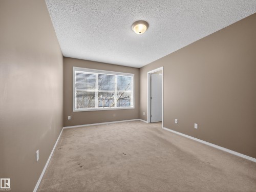 7912 10 Avenue, Edmonton, AB - Indoor Photo Showing Other Room