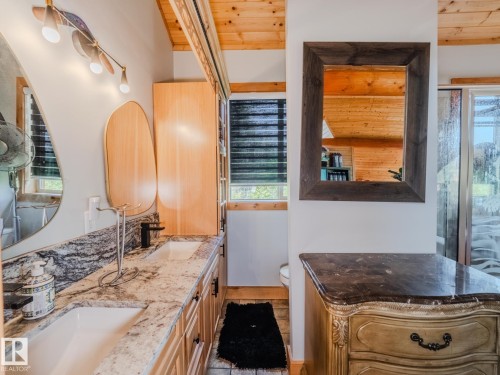 213 Lakeshore Drive, Rural Athabasca County, AB - Indoor Photo Showing Bathroom