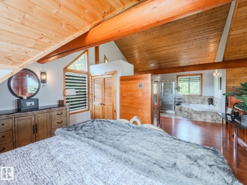 213 Lakeshore Drive, Rural Athabasca County, AB - Indoor Photo Showing Bedroom