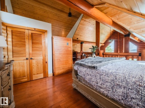 213 Lakeshore Drive, Rural Athabasca County, AB - Indoor Photo Showing Bedroom