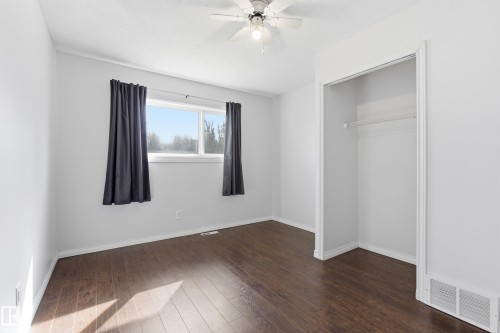 5319 49 Avenue, Onoway, AB - Indoor Photo Showing Other Room