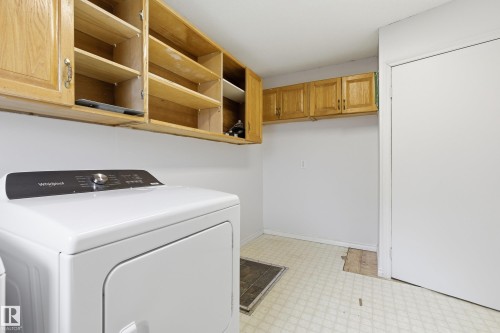 5319 49 Avenue, Onoway, AB - Indoor Photo Showing Laundry Room
