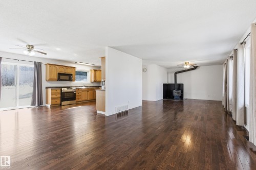 5319 49 Avenue, Onoway, AB - Indoor Photo Showing Other Room