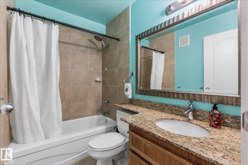 308 10520 80 Avenue, Edmonton, AB - Indoor Photo Showing Bathroom