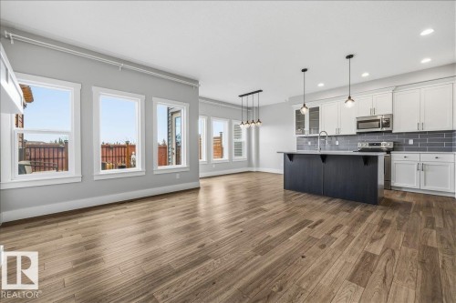 88 Tribute Common, Spruce Grove, AB - Indoor Photo Showing Kitchen With Stainless Steel Kitchen With Upgraded Kitchen