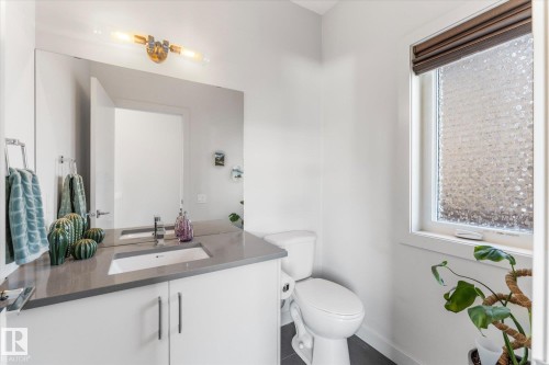 21 Kenton Way, Spruce Grove, AB - Indoor Photo Showing Bathroom