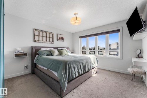 21 Kenton Way, Spruce Grove, AB - Indoor Photo Showing Bedroom