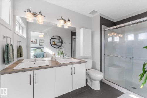 21 Kenton Way, Spruce Grove, AB - Indoor Photo Showing Bathroom