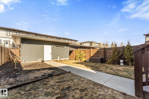 21 Kenton Way, Spruce Grove, AB - Outdoor