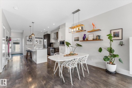 21 Kenton Way, Spruce Grove, AB - Indoor Photo Showing Dining Room