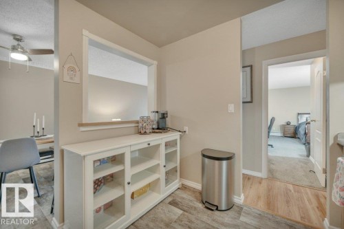 204 2620 Mill Woods Road E, Edmonton, AB - Indoor