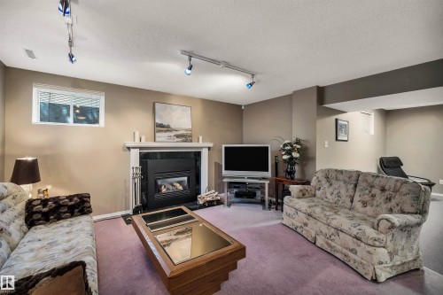 11239 12 Avenue, Edmonton, AB - Indoor With Fireplace