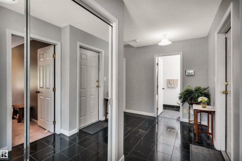 11239 12 Avenue, Edmonton, AB - Indoor Photo Showing Other Room