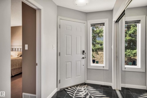 11239 12 Avenue, Edmonton, AB - Indoor Photo Showing Other Room