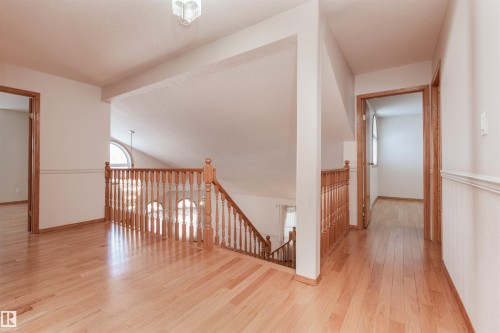 5735 161 Avenue, Edmonton, AB - Indoor Photo Showing Other Room