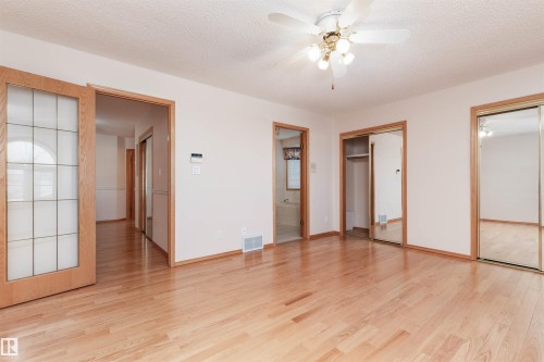 5735 161 Avenue, Edmonton, AB - Indoor Photo Showing Other Room