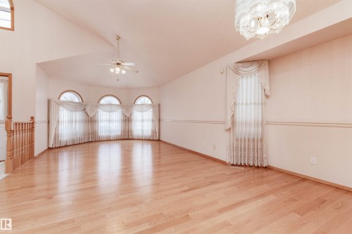 5735 161 Avenue, Edmonton, AB - Indoor Photo Showing Other Room