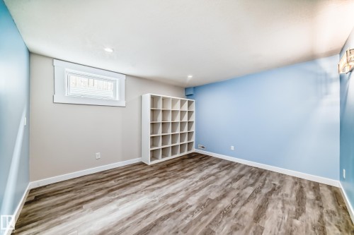 8608 37 Avenue, Edmonton, AB - Indoor Photo Showing Other Room