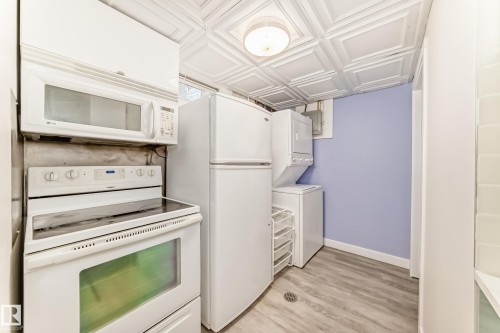 8608 37 Avenue, Edmonton, AB - Indoor Photo Showing Laundry Room