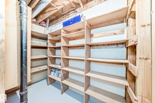 8608 37 Avenue, Edmonton, AB - Indoor With Storage