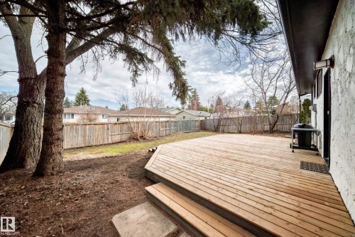 8608 37 Avenue, Edmonton, AB - Outdoor