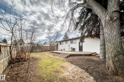 8608 37 Avenue, Edmonton, AB - Outdoor