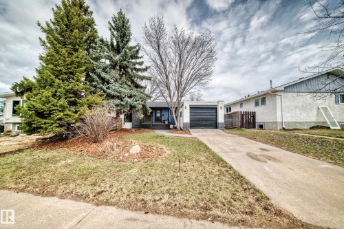 8608 37 Avenue, Edmonton, AB - Outdoor