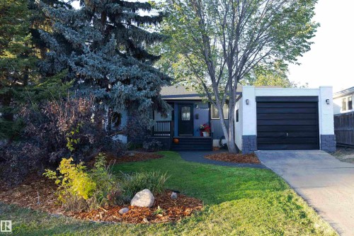 8608 37 Avenue, Edmonton, AB - Outdoor