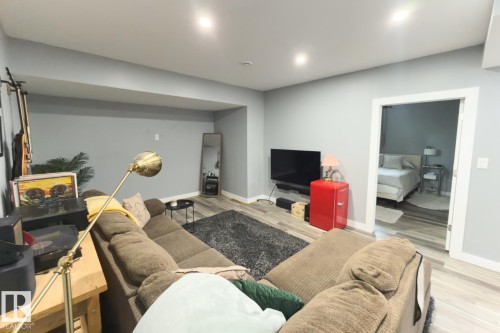 12846 204 Street, Edmonton, AB - Indoor